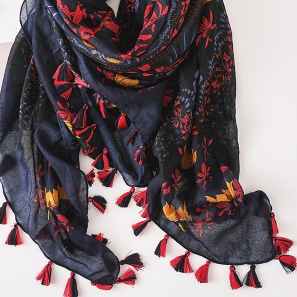 100% cotton Lightweight scarf with tassels - Picture 6 of 6